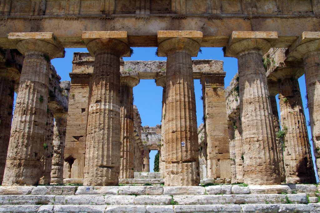 This temple was built in the Doric style, featuring thick columns and flat roofs. 